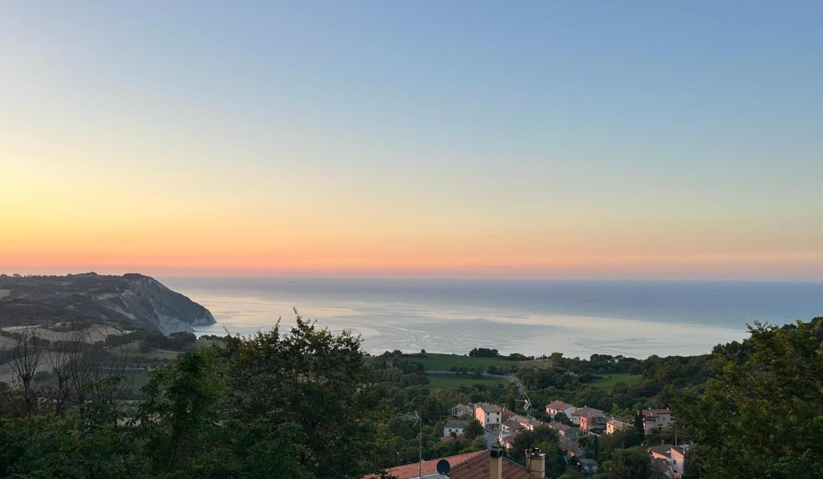 Отель Le Relais Du Lierre Poggio  Экстерьер фото
